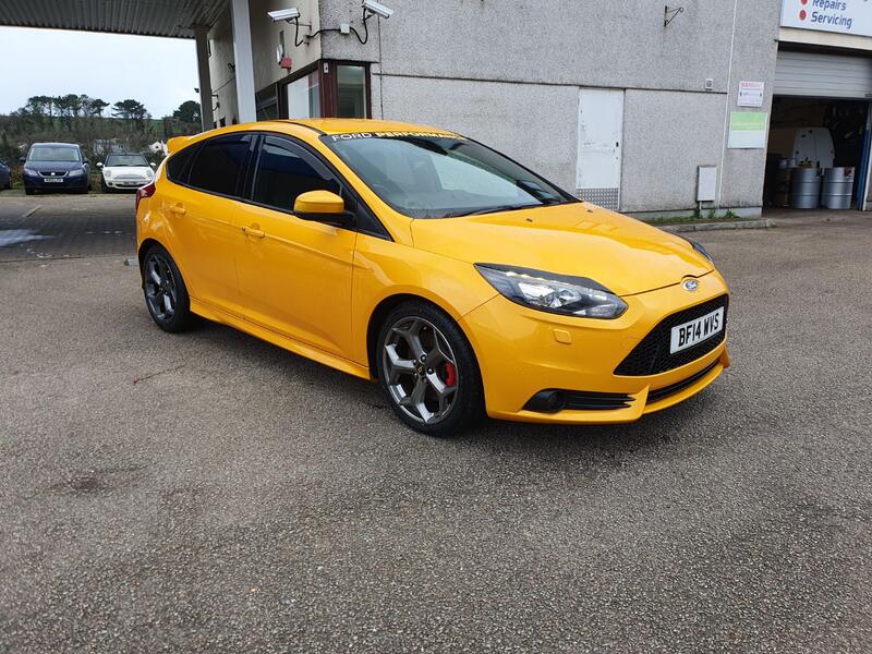 View FORD FOCUS 2.0 T EcoBoost ST-3 