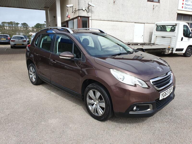 View PEUGEOT 2008 1.6 e-HDi Active