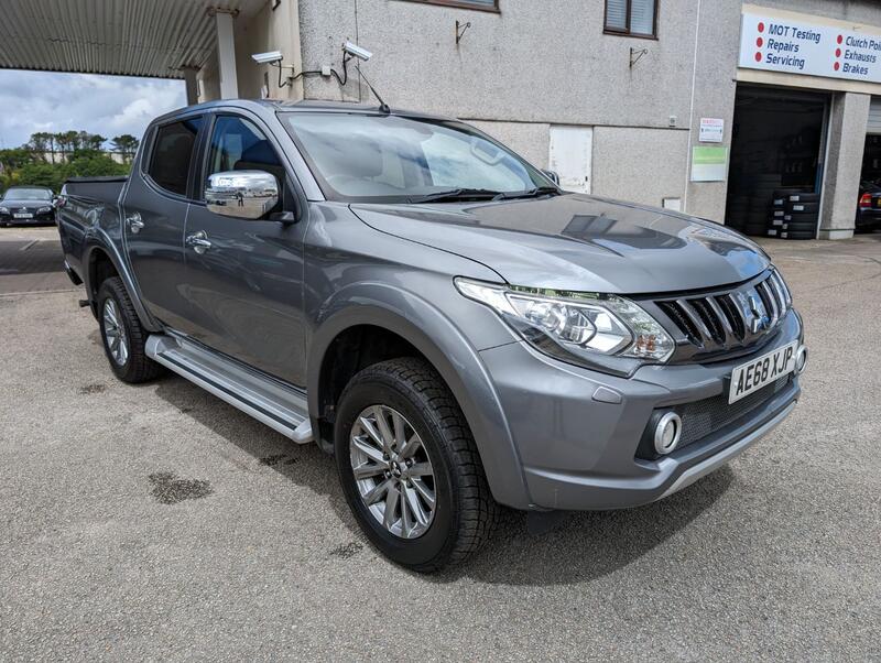 View MITSUBISHI L200 2.4 DI-D DC Barbarian *** PLUS VAT ***
