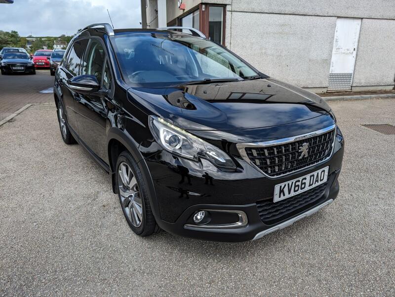 View PEUGEOT 2008 1.6 BlueHDi Allure
