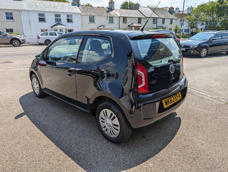 VOLKSWAGEN UP
