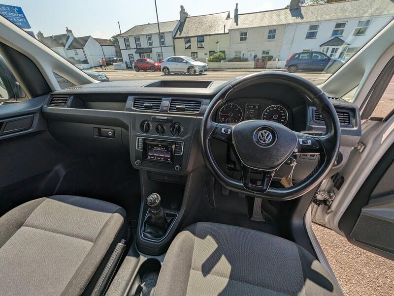 VOLKSWAGEN CADDY