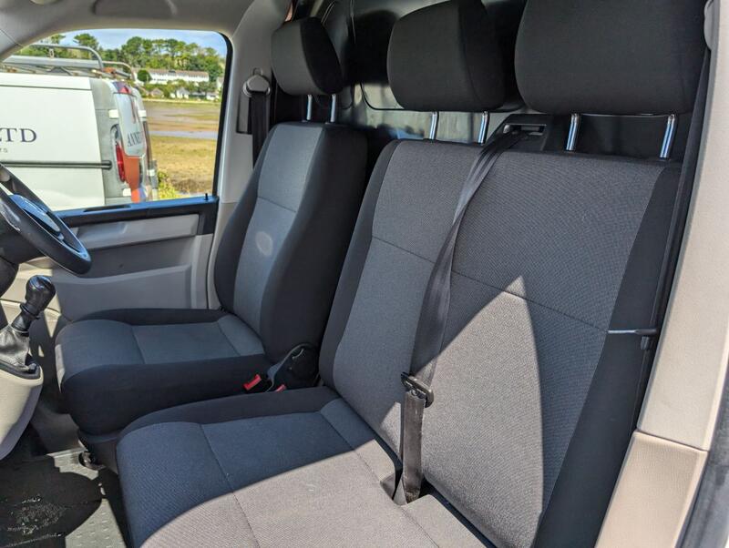 VOLKSWAGEN TRANSPORTER