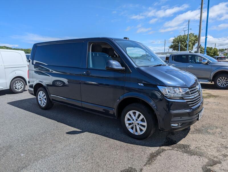 View VOLKSWAGEN TRANSPORTER 2.0 TDI T28 Highline