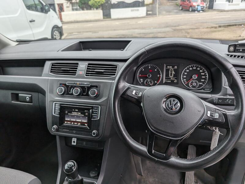 VOLKSWAGEN CADDY