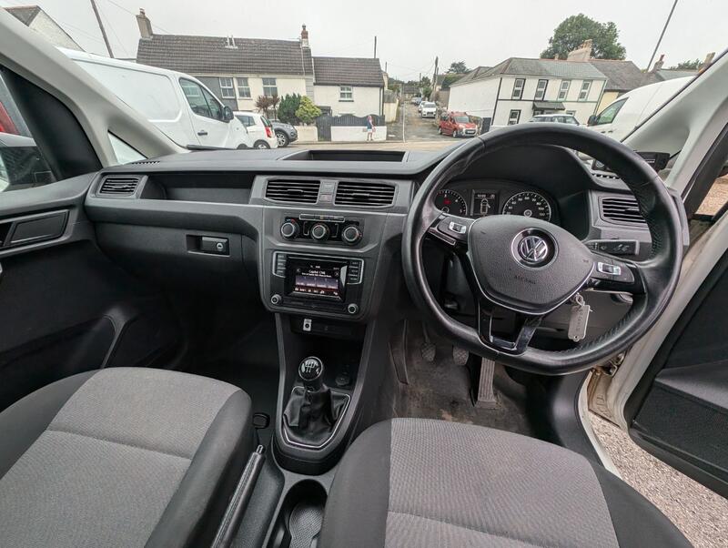 VOLKSWAGEN CADDY