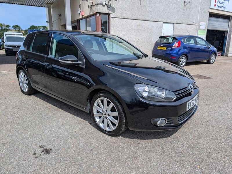 View VOLKSWAGEN GOLF 2.0 TDI GT