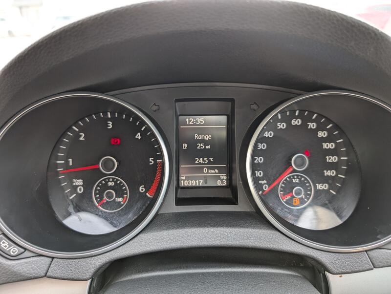 VOLKSWAGEN GOLF