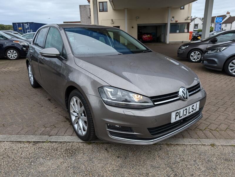 View VOLKSWAGEN GOLF 2.0 TDI BlueMotion Tech GT