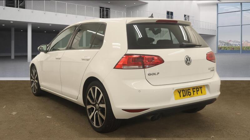 View VOLKSWAGEN GOLF 2.0 TDI BlueMotion Tech GT