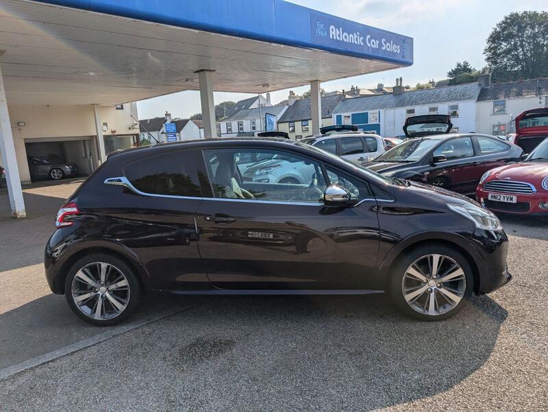 View PEUGEOT 208 1.6 VTi XY