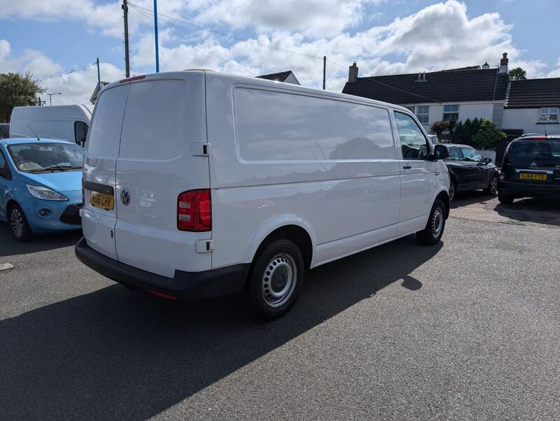 VOLKSWAGEN TRANSPORTER