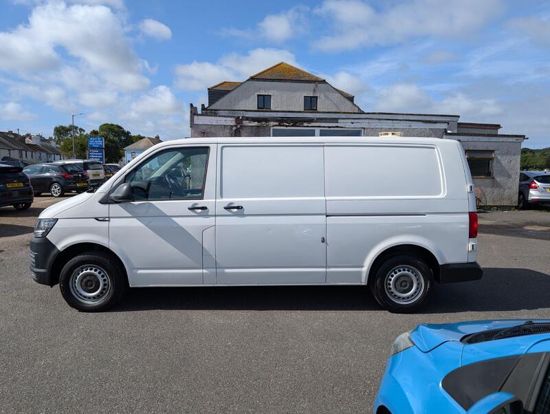 VOLKSWAGEN TRANSPORTER