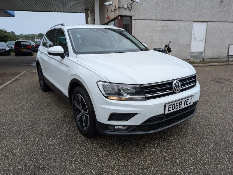 View VOLKSWAGEN TIGUAN 2.0 TDI SE Navigation