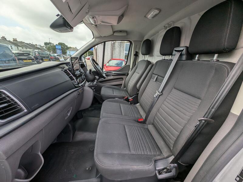 FORD TRANSIT CUSTOM