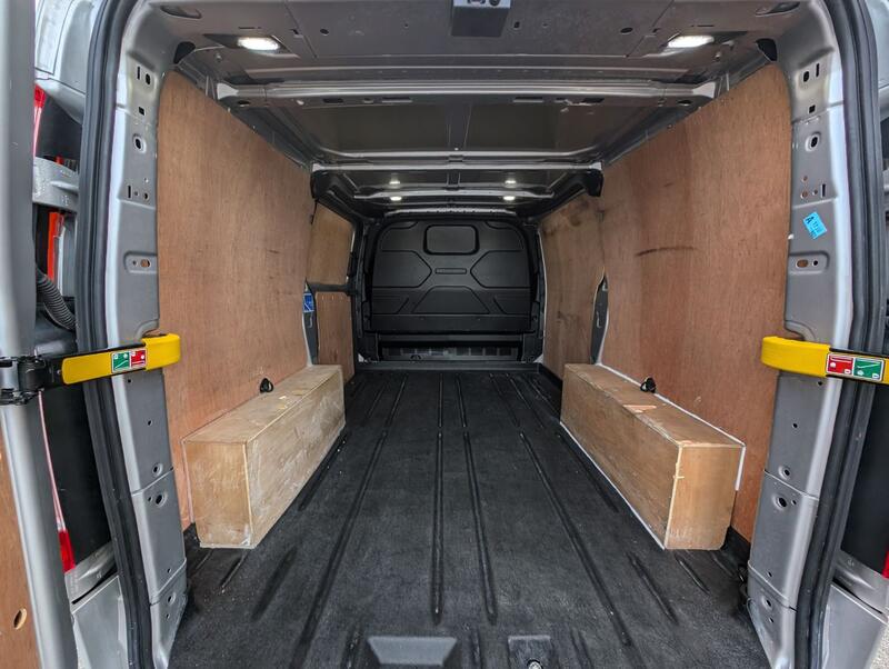 FORD TRANSIT CUSTOM
