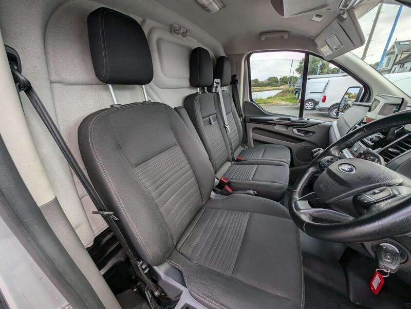 FORD TRANSIT CUSTOM