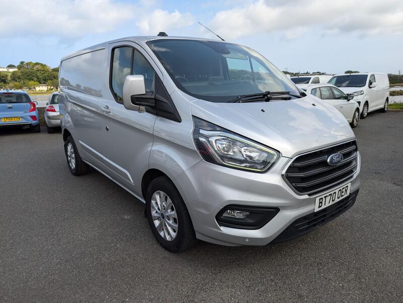 View FORD TRANSIT CUSTOM 2.0 300 EcoBlue Limited