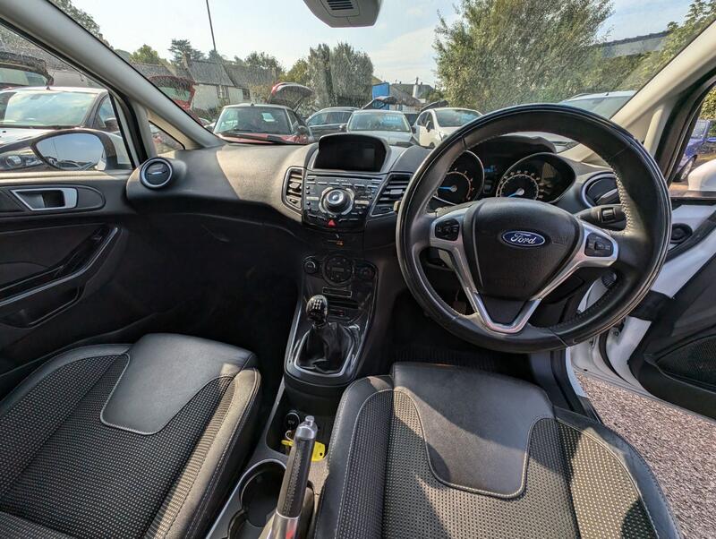 FORD FIESTA