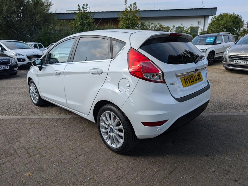 FORD FIESTA