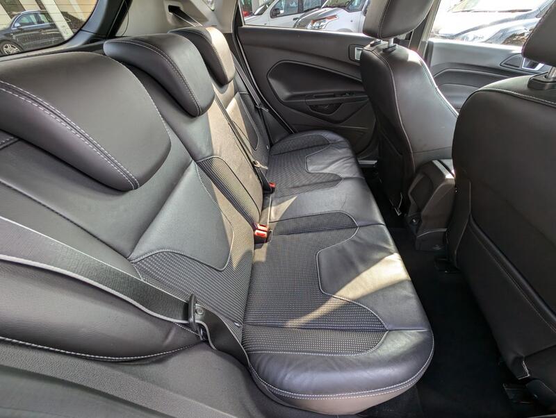 FORD FIESTA