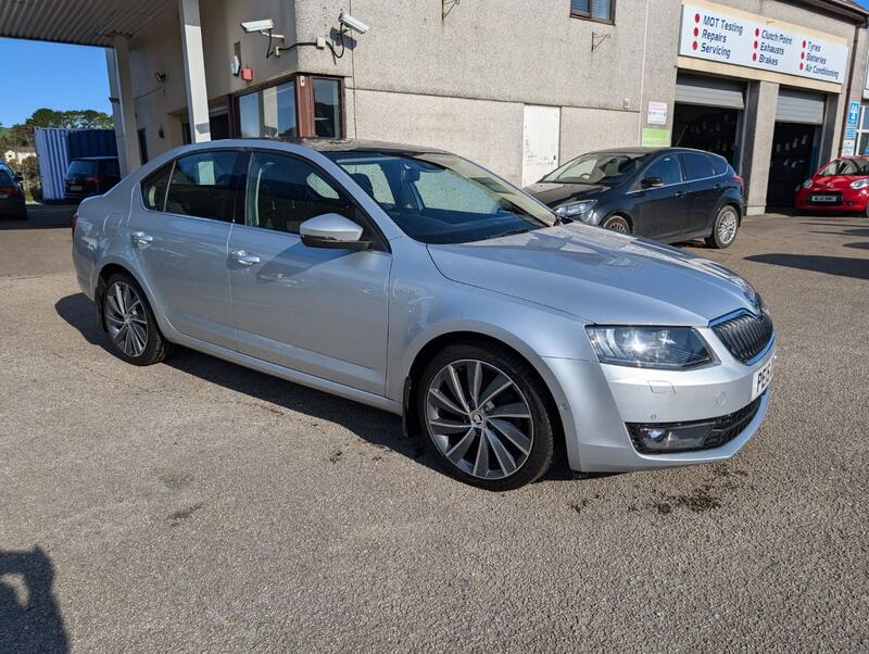 View SKODA OCTAVIA 2.0 TDI Laurin & Klement