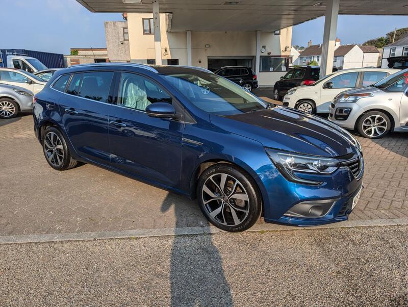 View RENAULT MEGANE 1.5 Iconic Blue dCi 115 MY18