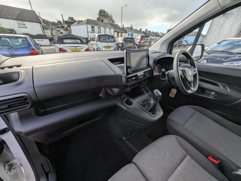 VAUXHALL COMBO