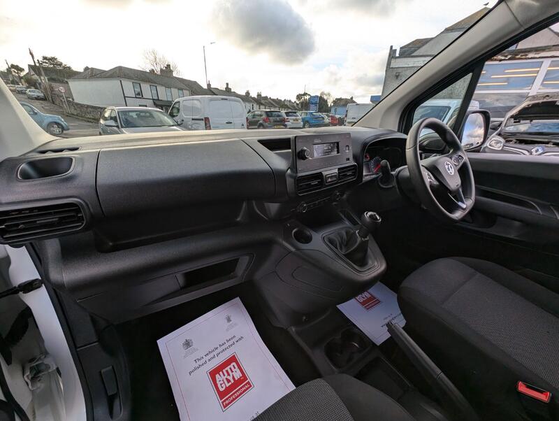 VAUXHALL COMBO