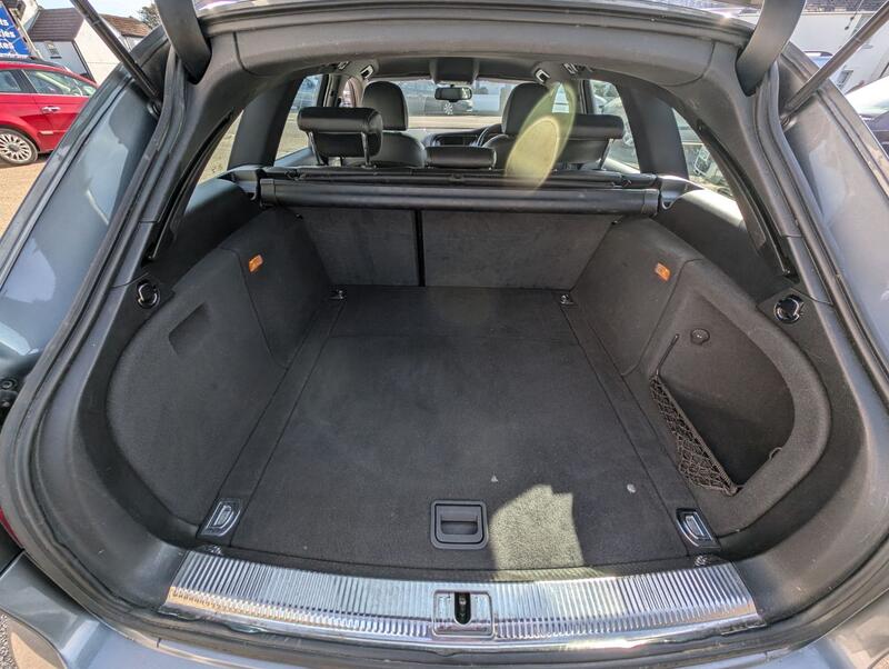AUDI A4 AVANT