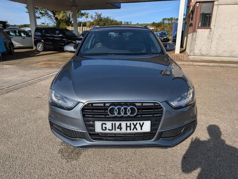 AUDI A4 AVANT