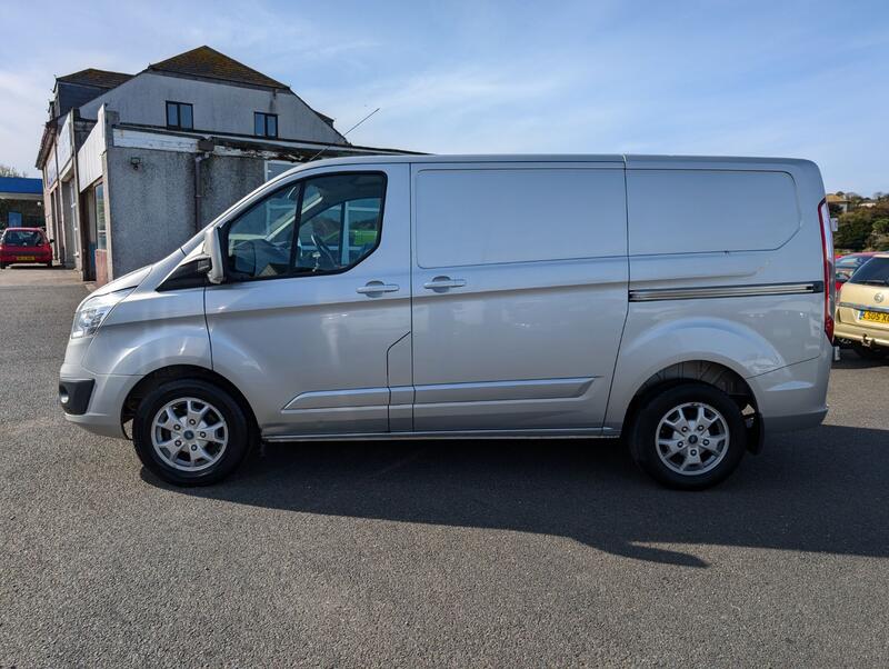 FORD TRANSIT CUSTOM