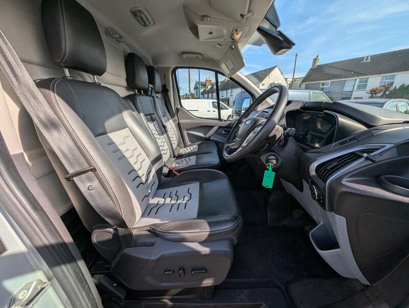 FORD TRANSIT CUSTOM