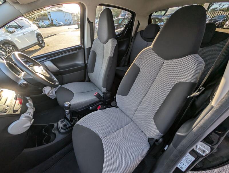 TOYOTA AYGO