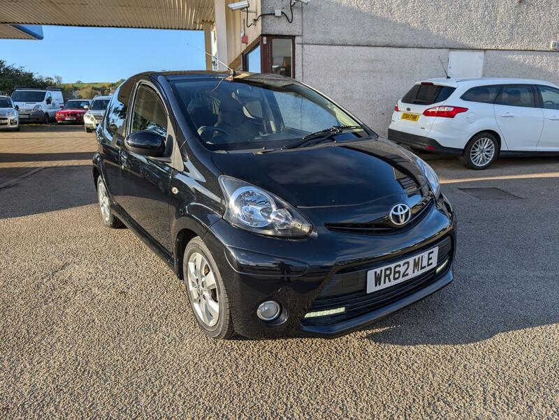 View TOYOTA AYGO 1.0 VVT-i Fire