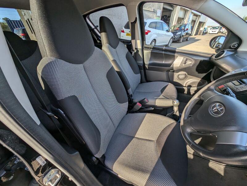 TOYOTA AYGO