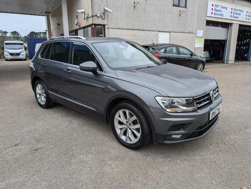 View VOLKSWAGEN TIGUAN 2.0 TDI SE Navigation
