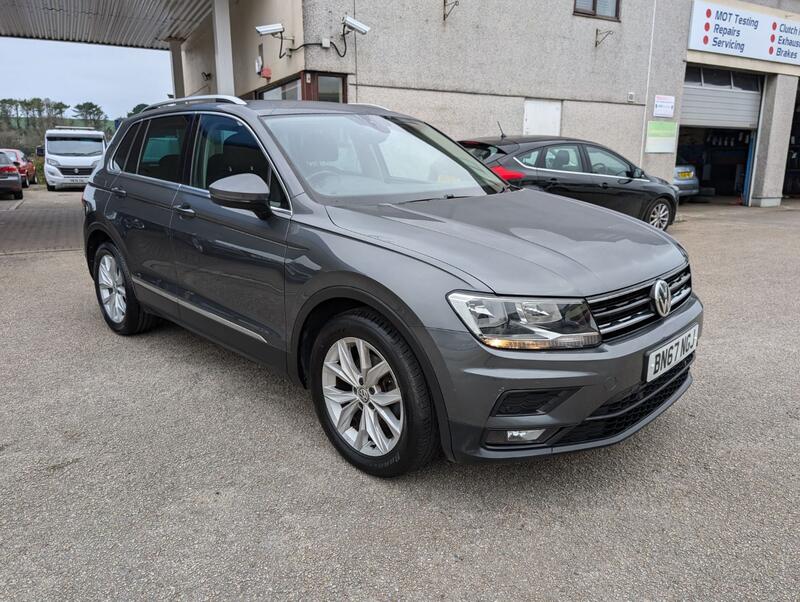 View VOLKSWAGEN TIGUAN 2.0 TDI SE Navigation
