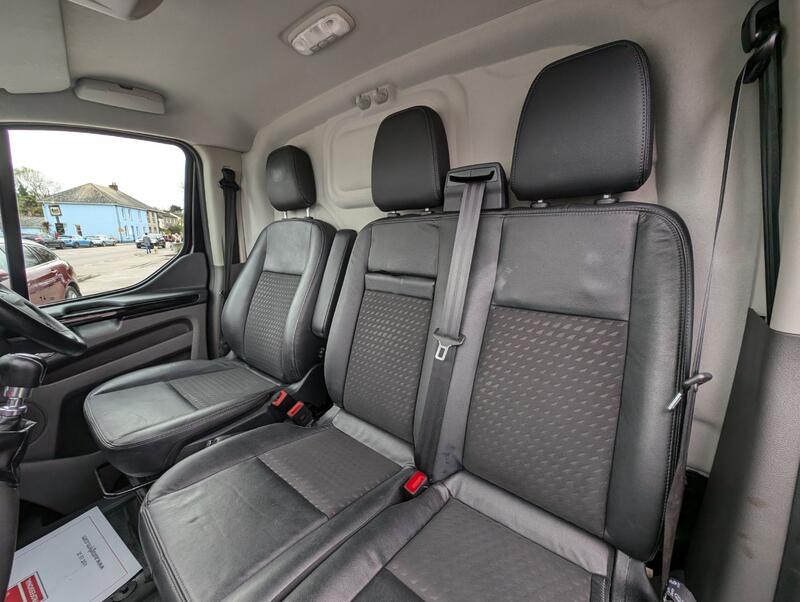 FORD TRANSIT CUSTOM