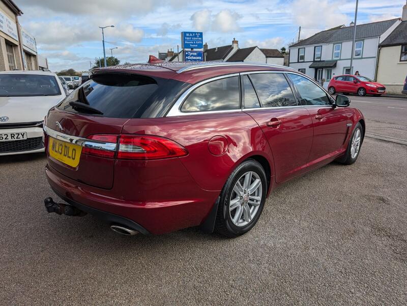 JAGUAR XF