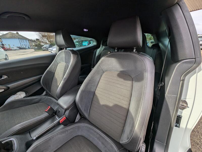 VOLKSWAGEN SCIROCCO