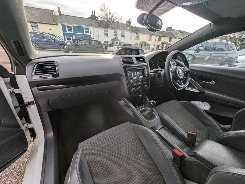 VOLKSWAGEN SCIROCCO