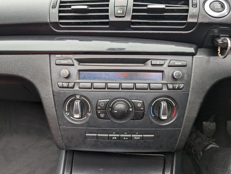 BMW 1 SERIES