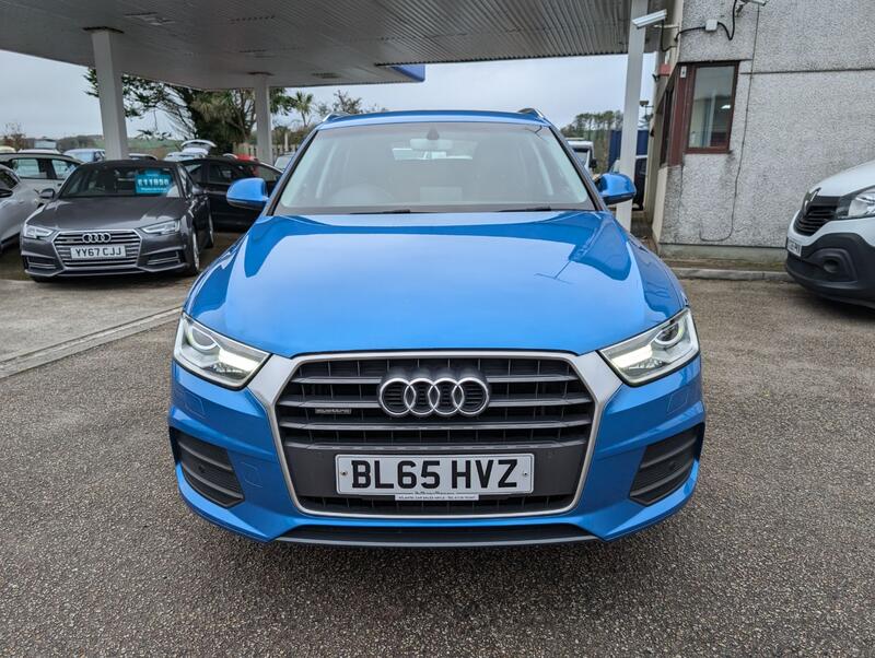 AUDI Q3