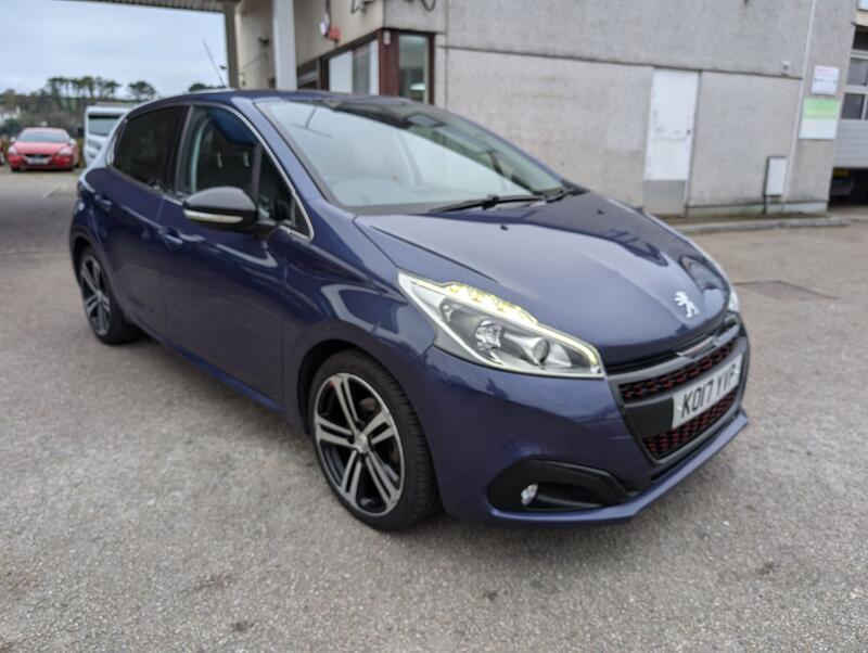 View PEUGEOT 208 1.6 BlueHDi GT Line