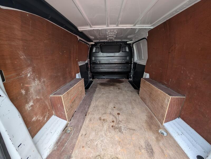 VAUXHALL VIVARO
