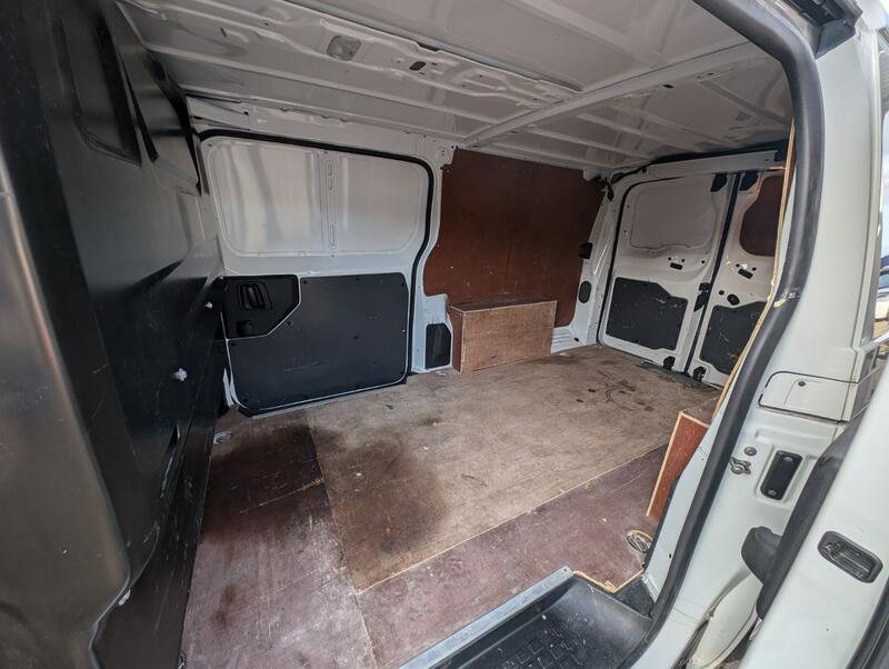 VAUXHALL VIVARO