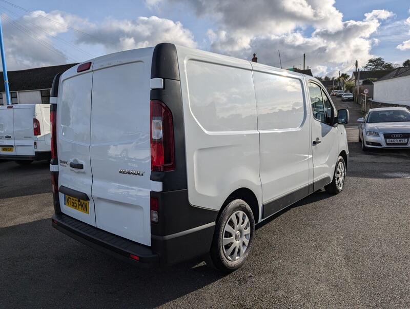 RENAULT TRAFIC