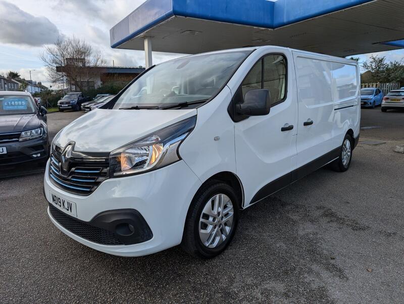 RENAULT TRAFIC