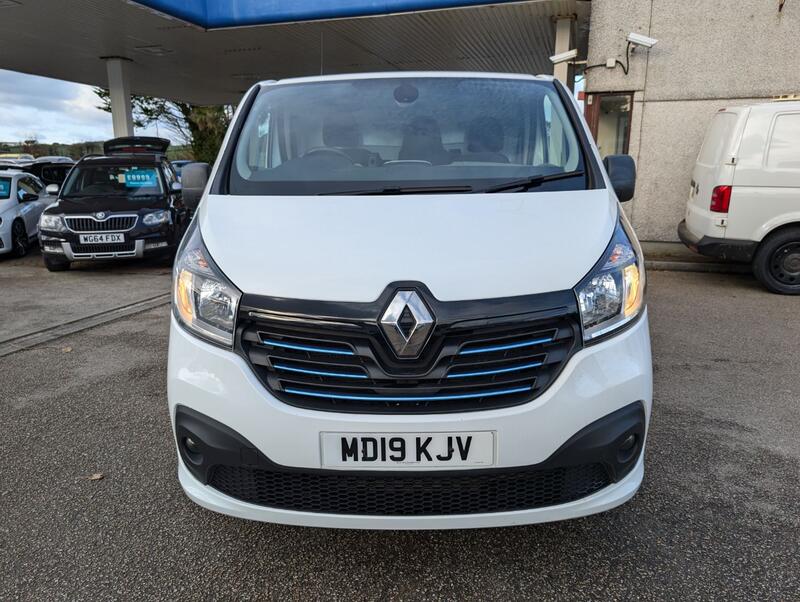 RENAULT TRAFIC